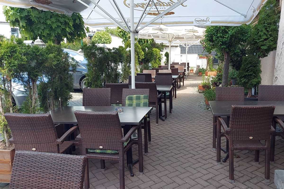 Draußen & Biergarten3